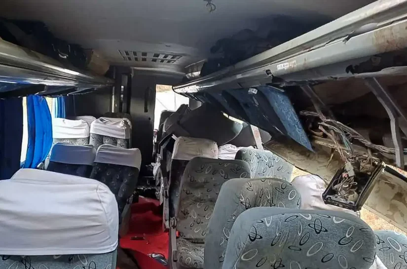 Sobe para 17 número de mortos por acidente com ônibus em Pernambuco
