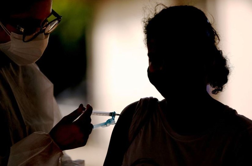 Covid-19: Brasil tem mais de 200 milhões de doses de vacinas aplicadas