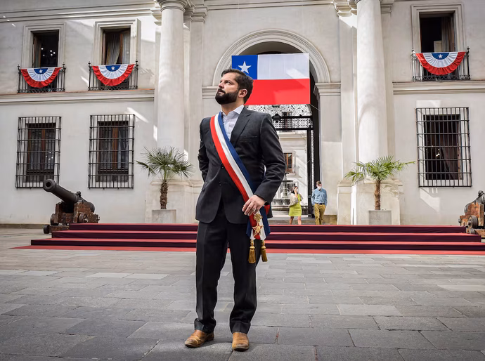 Boric começa a se despedir de La Moneda