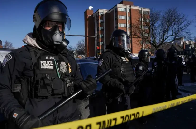 Agente de imigração mata homem a tiros em protesto em Minneapolis; o que se sabe