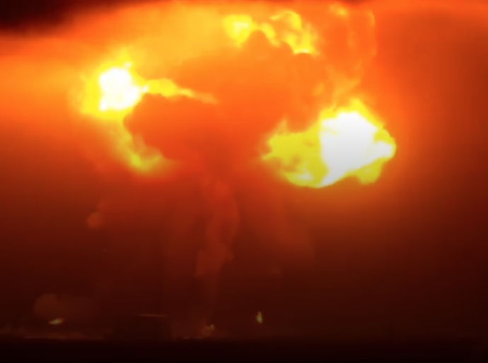 Foguete de bilionário explode durante testes nos Estados Unidos