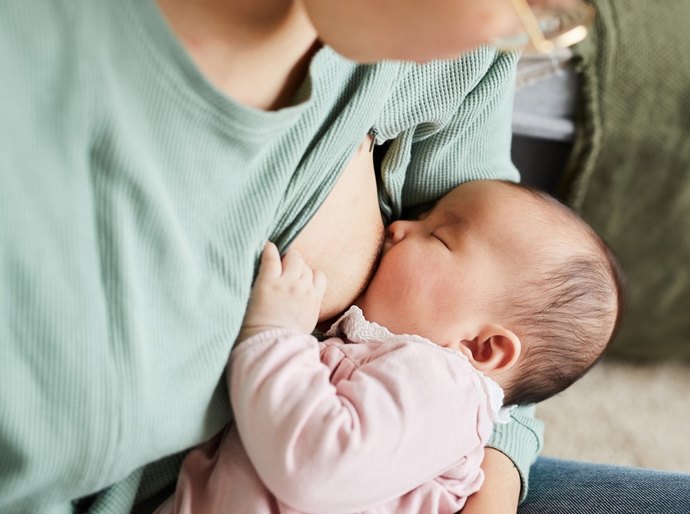 Amamentação reduz riscos de câncer de mama e ovário, diabetes e doenças cardiovasculares