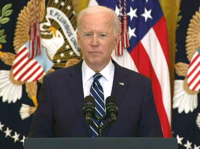 Biden dobra meta e promete 200 milhões de doses aplicadas em 100 dias