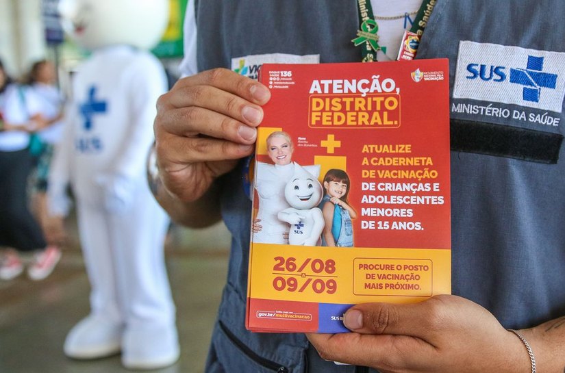 Campanha busca ampliar vacinação de crianças e adolescentes