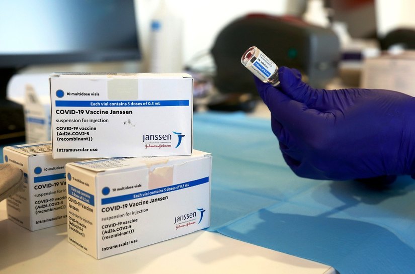 Brasil recebe o 1º lote de doação dos EUA com 2,05 milhões de doses da Janssen