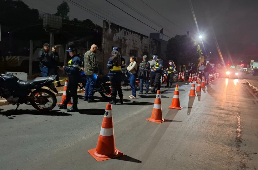 Operação 'Duas Rodas' termina com dois presos por embriaguez e 43 motocicletas removidas em Várzea Grande