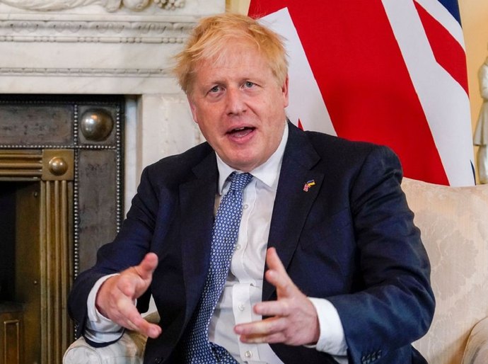 Partido Conservador mantém Boris Johnson como premiê