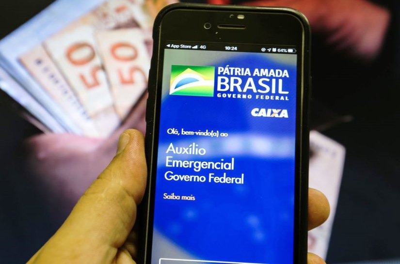 Caixa paga hoje auxílio emergencial a nascidos em novembro
