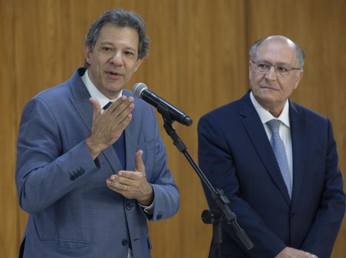 Haddad e Alckmin anunciam descontos em carros que vão variar entre R$ 2 mil e R$ 8 mil