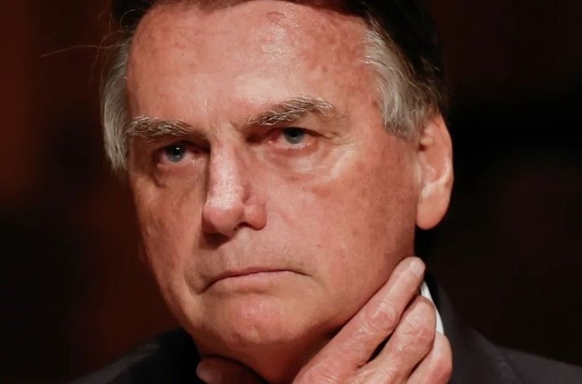 Alexandre de Moraes nega devolução de passaporte de Jair Bolsonaro