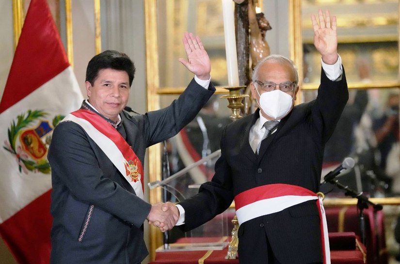 Castillo nomeia primeiro-ministro um advogado que lutou contra acusações de fraude de Keiko Fujimori