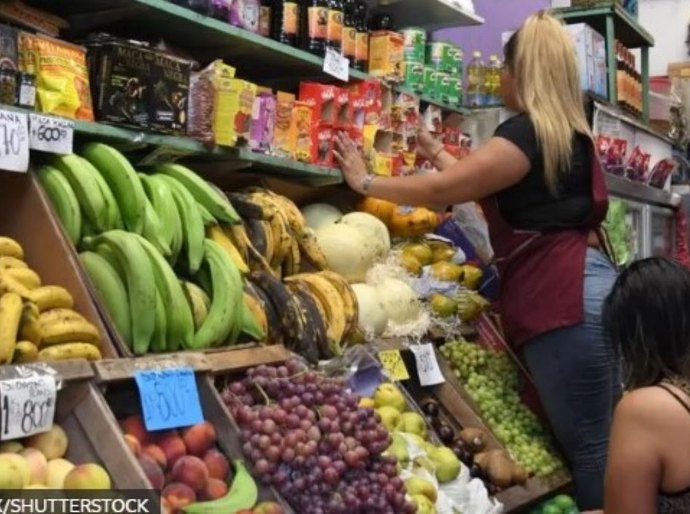 Inflação de quase 100%: preços praticamente dobraram na Argentina em 2022