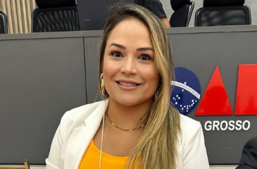 Chifre, gritaria e tapa na cara: advogada da OAB é presa após invadir casa e agredir três irmãs em MT