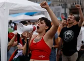 Os protestos em massa em Madri provocados por despejo de idosa de 87 anos de apartamento alugado