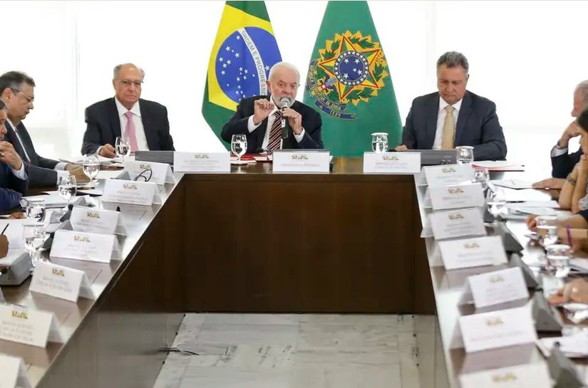 Lula defende uso do poder da máquina pública contra garimpo ilegal