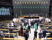 Congresso derruba veto que proibia repasses a municípios inadimplentes