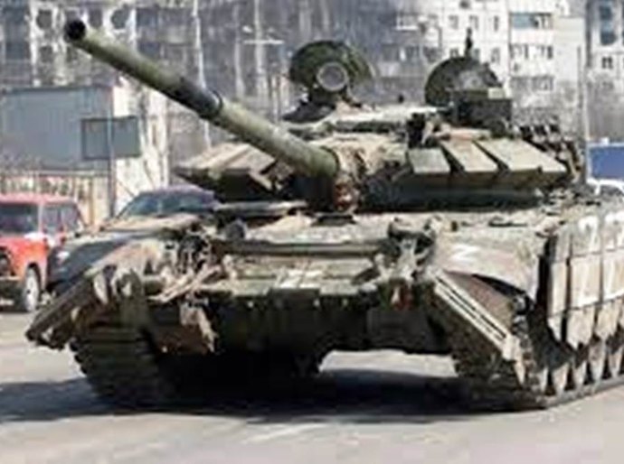 Mais de mil soldados ucranianos se renderam em Mariupol, diz Rússia