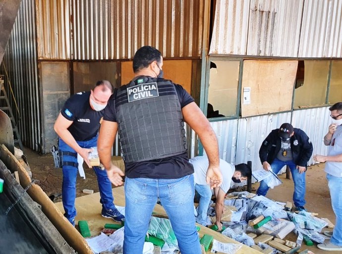 Polícia Civil incinera 290 quilos de entorpecentes apreendidos