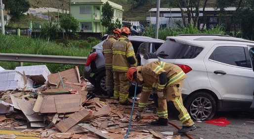 Acidente na BR-393, no RJ, deixa cinco mortos e nove feridos