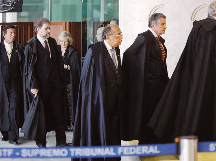 STF decide por unanimidade que é inconstitucional lei dos salários de deputados estaduais de Mato Grosso