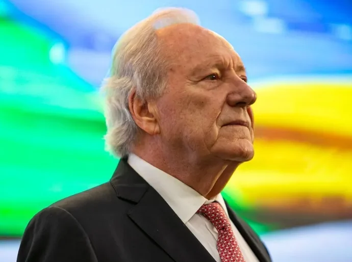 Lewandowski diz que prestou consultoria jurídica ao Banco Master