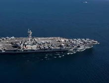 Trump alerta o Irã que 'o tempo está se esgotando' para um acordo nuclear, enquanto os EUA reforçam sua presença militar no Golfo