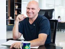 Prefeito Abílio anuncia pacote de R$ 112 milhões e promete asfalto em bairros esquecidos de Cuiabá