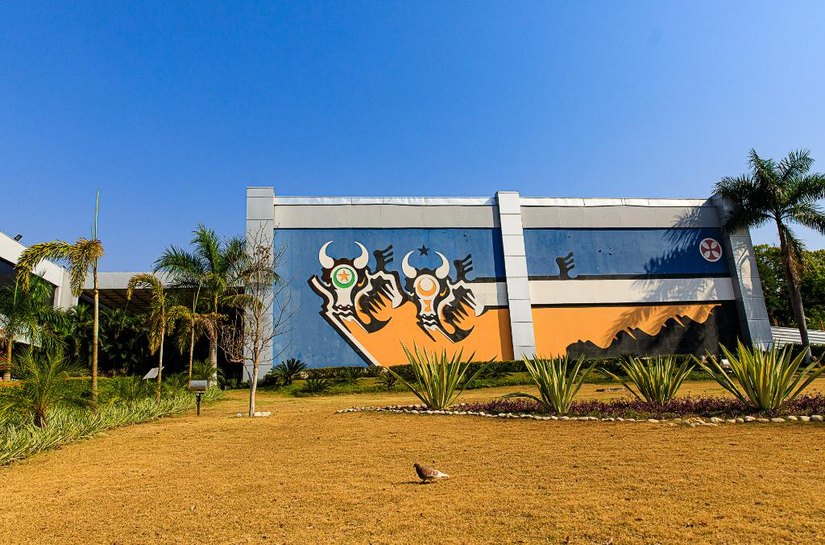 Governo de MT sanciona lei que traz novas regras para contratação de consignados