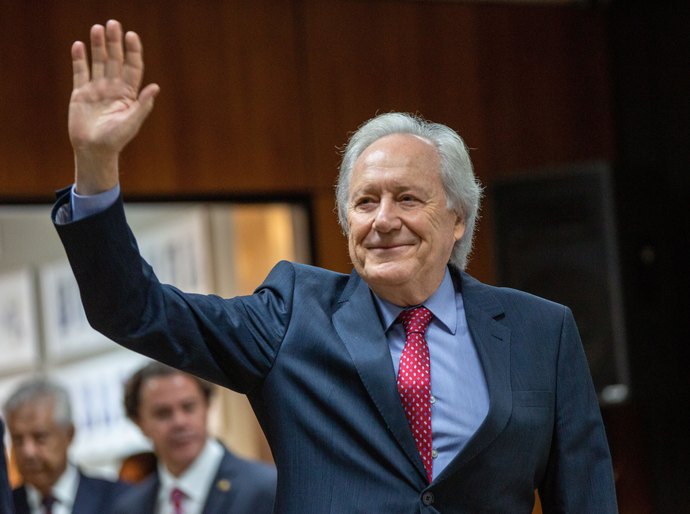 Planalto avisa ministros do STF sobre escolha de Lewandowski para o ministério da Justiça, dizem fontes