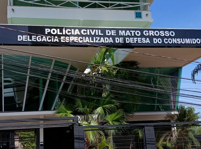 Clínica de estética interditada volta a funcionar de forma clandestina e é fechada pela terceira vez pela Polícia Civil