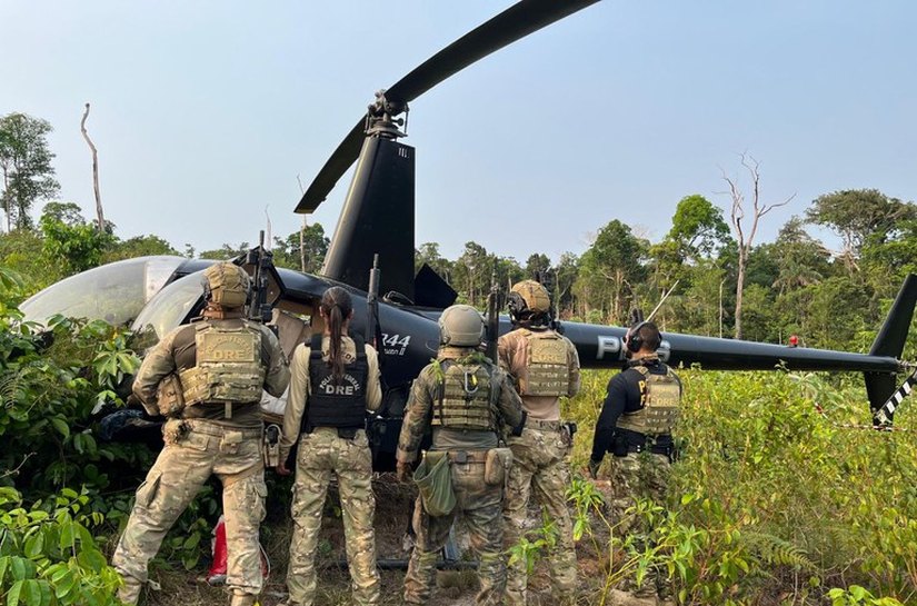 Gefron auxilia na apreensão de 238 kg de supermaconha em helicóptero e causa prejuízo de R$ 3 milhões ao crime organizado