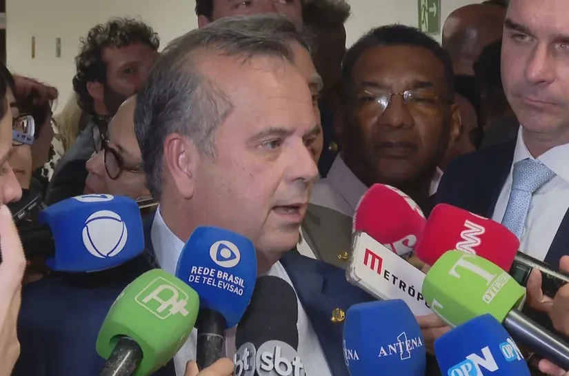 Oposição tenta adiar votação da 6x1 para depois do 2º turno