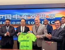 Abílio apresenta projeto de mobilidade à maior fabricante de trens do mundo