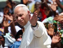 Papa deve se recuperar em 10 dias e viagem à América do Sul será mantida