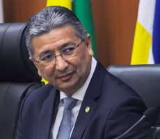 Governador de RR é apontado pela PF como chefe operacional de esquema de fraudes em licitações