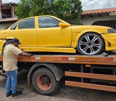 Veículos abandonados são recolhidos pela Semob em Cuiabá em poucos dias de ação