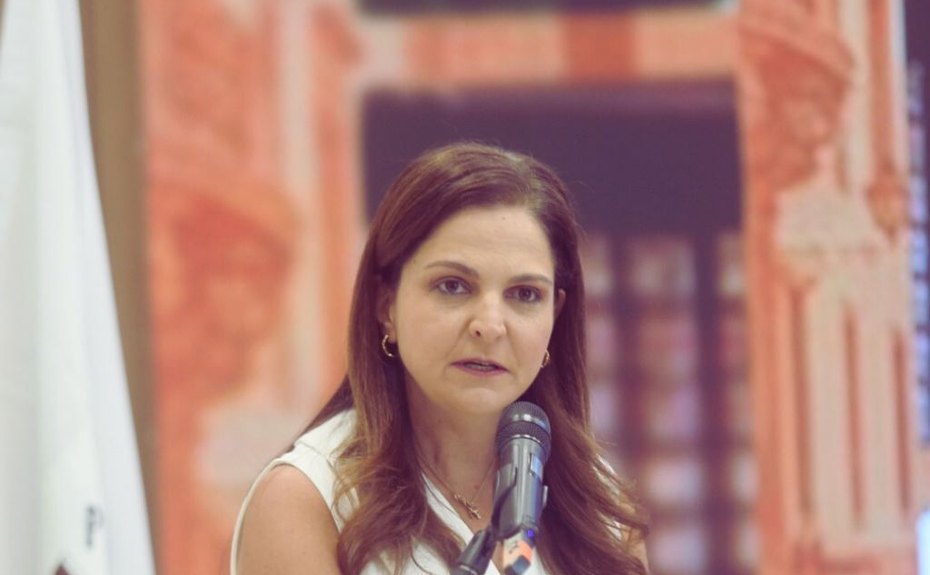 Gisela Cardoso subscreve ofício ao STF com o CFOAB requerendo a conclusão de inquéritos perpétuos