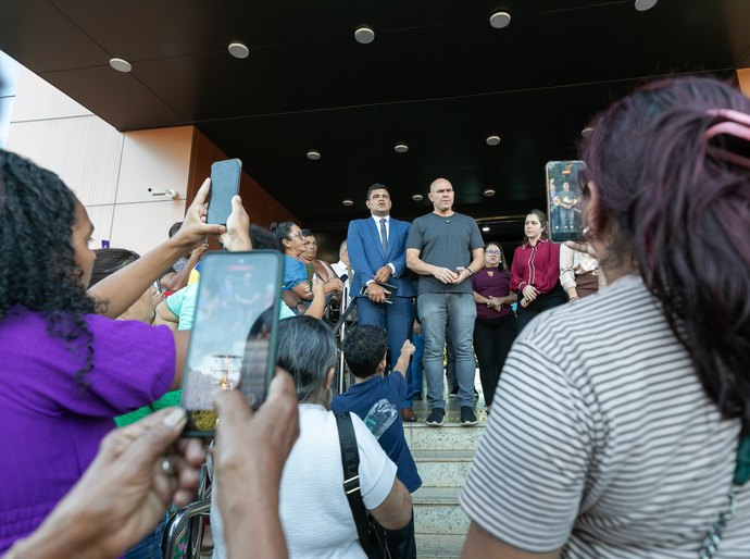 Veja Fotos: Abílio avança em diálogo no Fórum para garantir solução para famílias no Contorno Leste