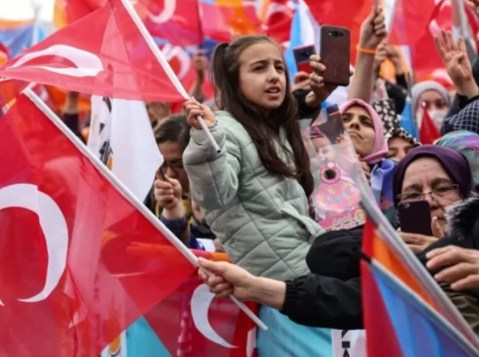 As 'duas visões opostas' que marcam corrida presidencial na Turquia