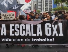 Manifestantes vão às ruas pelo fim da escala de trabalho 6x1