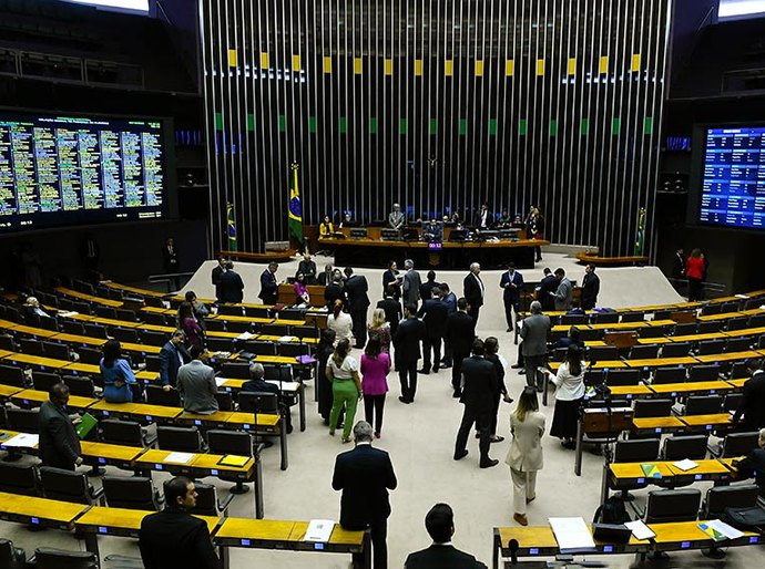 Operação no Rio mobiliza Congresso e pauta da segurança ganha força