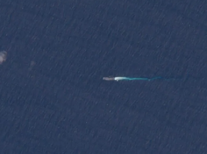 Imagens de satélite mostram navios dos EUA indo em direção à Venezuela