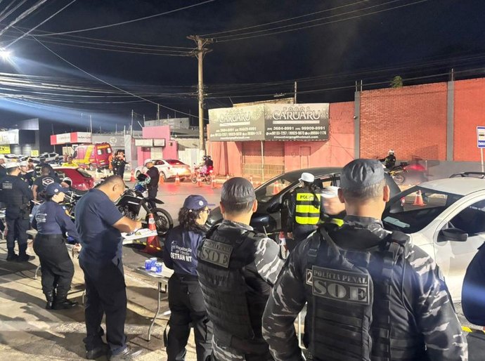 Operação Lei Seca flagra irregularidades e termina com sete presos em Várzea Grande