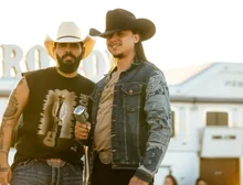 Os músicos e influencers que ganham para 'limpar' imagem do agronegócio