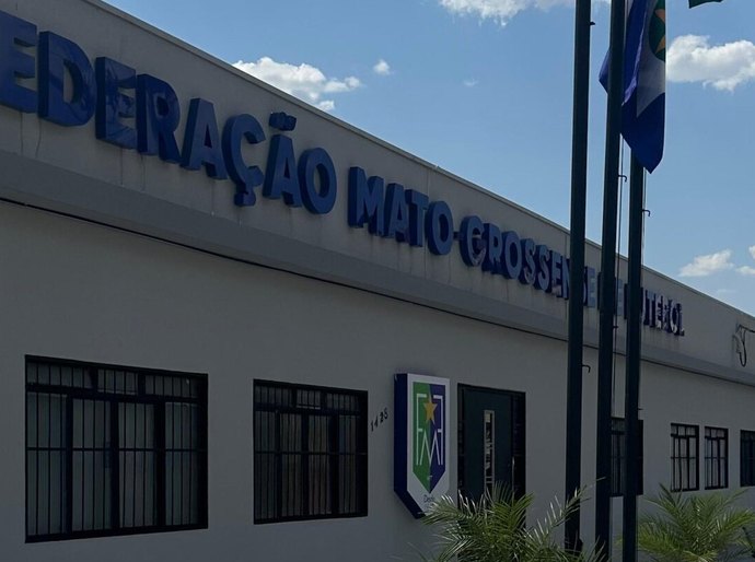Denúncia de atleta irregular paralisa semifinal do Mato-grossense Feminino