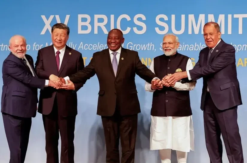 Guerra no Irã causa racha nos Brics: Brasil, China e Rússia condenam ataques e divergem de Índia e árabes do bloco