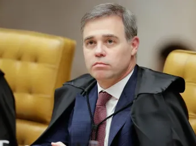 Parlamentares evangélicos pedem que Mendonça atue por Messias no Senado