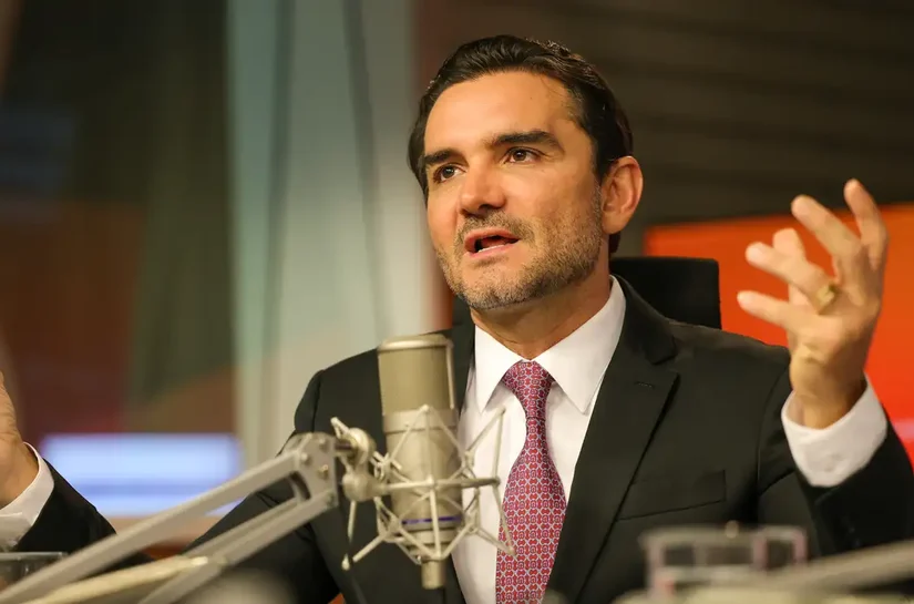 Pressionado pelo União Brasil, Celso Sabino entrega carta de demissão do Ministério do Turismo