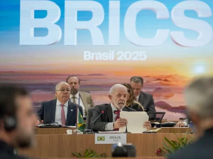 Nos Brics, Lula critica 'corrida armamentista' da Otan celebrada por Trump: 'Temor de catástrofe nuclear voltou'