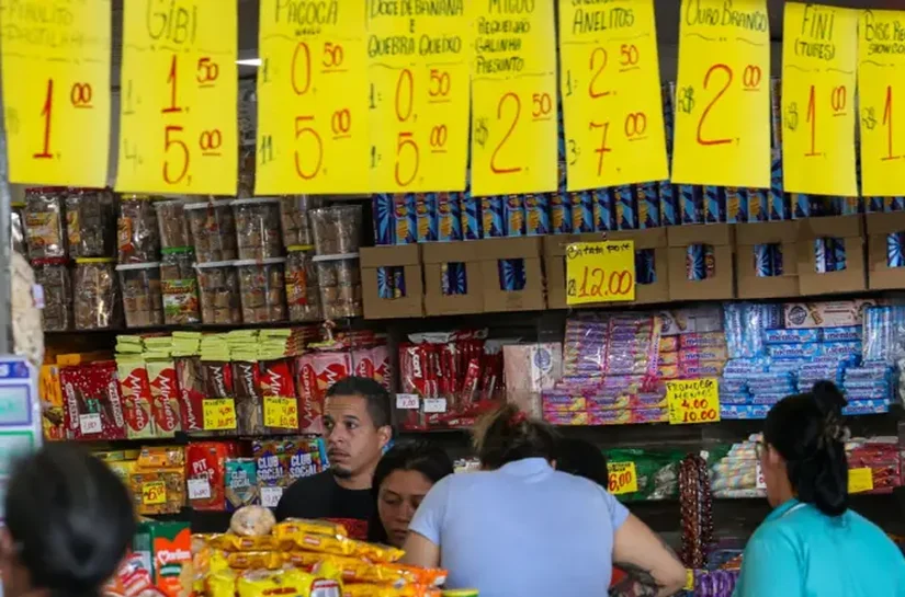 Os dilemas de pequenos empresários após fim da 6x1: 'Entendo, mas a conta não fecha'
